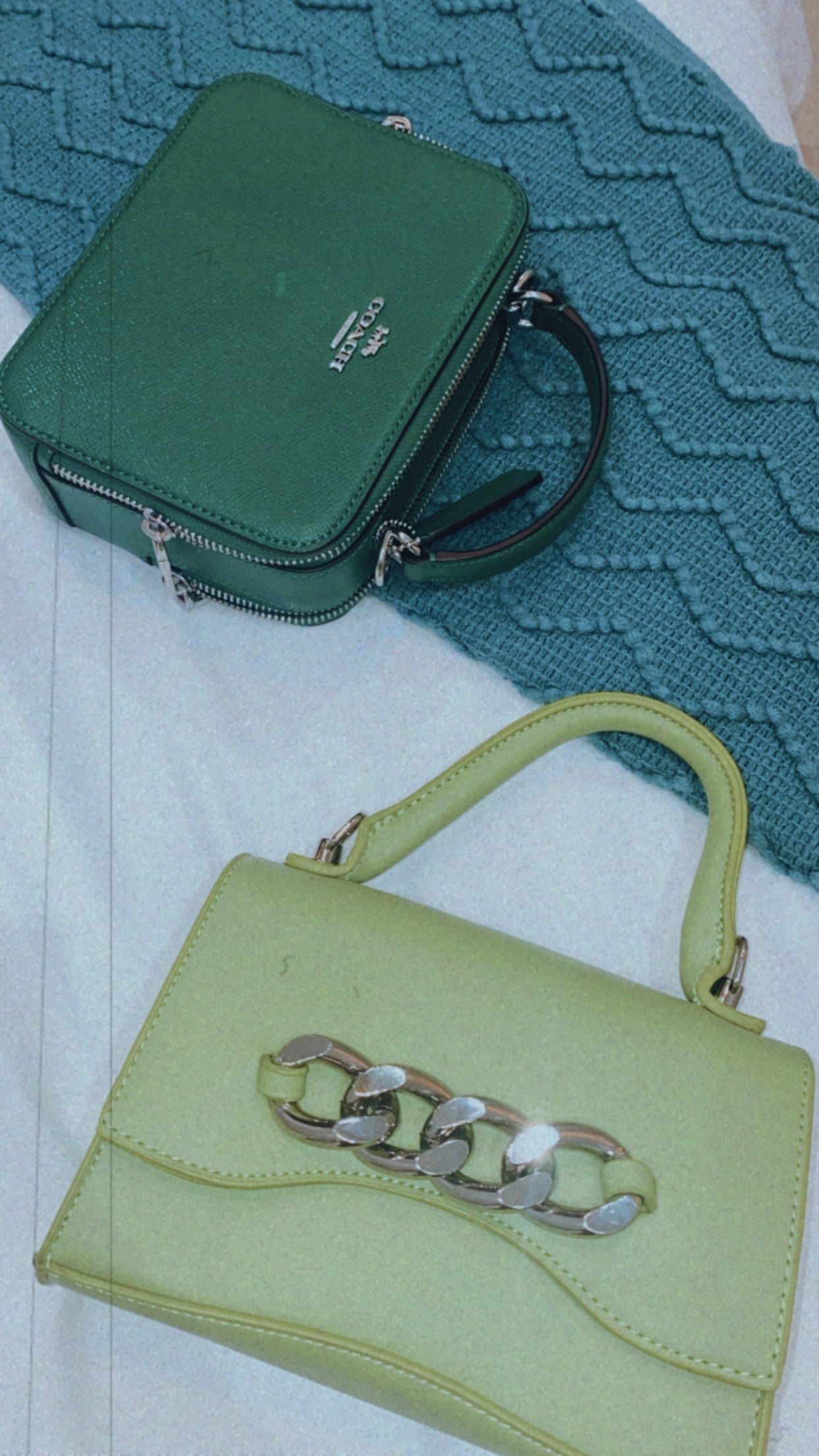 MYRA CHAIN BAG